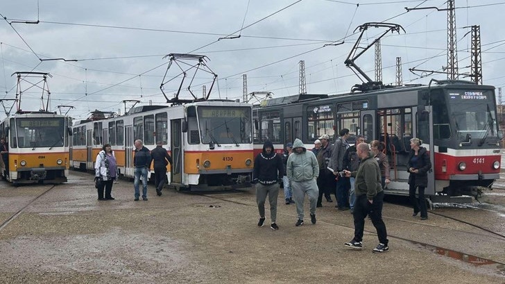 Край на транспортната криза в София