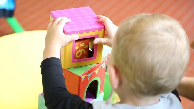 Родители на неприети в детски градини деца излизат на протест пред Министерски съвет