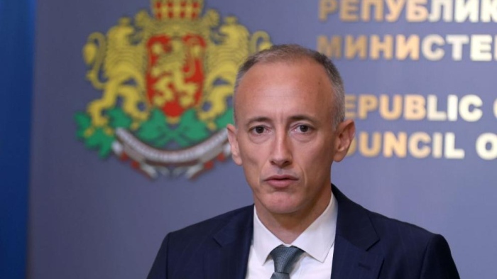 Просветният министър представя важни точки в образованието, приети по време на заседанието на МС