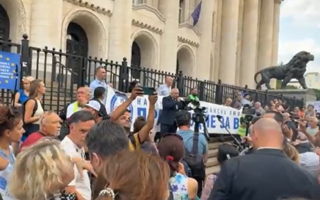 Протести в подкрепа на кмета Благомир Коцев в София и Варна