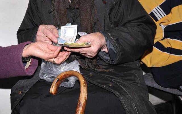 1,401 милиона бедни у нас, показателите се влошават