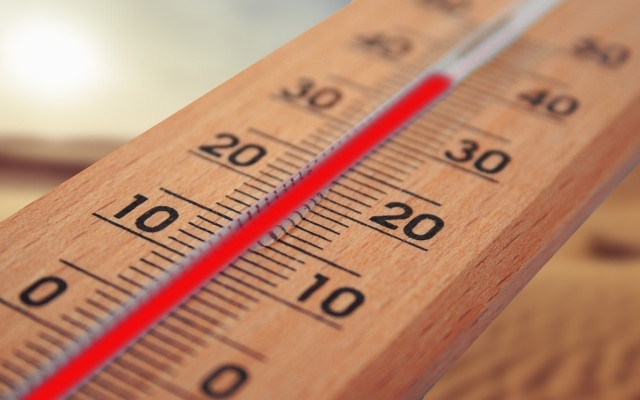 Отново се затопля, до 34°С днес