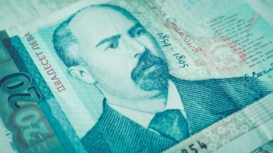 6 сектора дават над 3000 лв. средна заплата