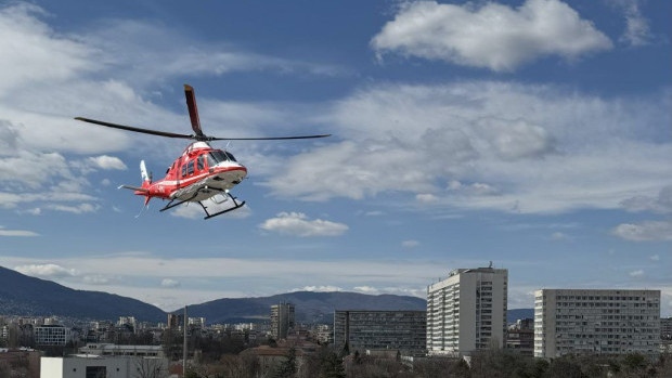 Хеликоптерът с 4-годишния Мартин кацна в София