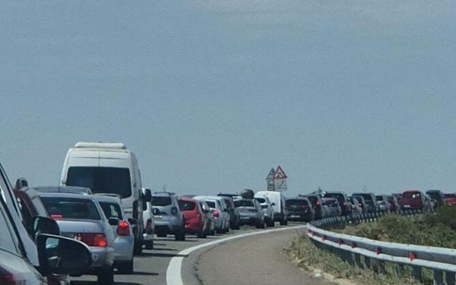 Голямото завръщане: Катастрофи на "Тракия" и "Хемус" затапиха движението към София