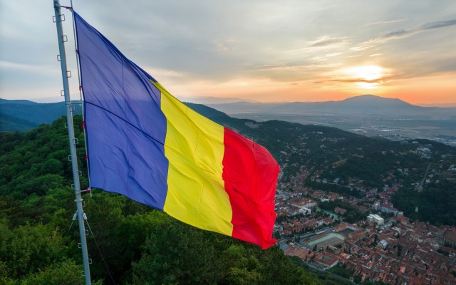 Драстично! Румъния утроява данъците върху имоти и автомобили от 2026 г.