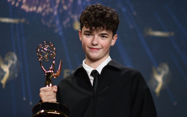 15-годишен грабна статуетка на наградите ЕМИ