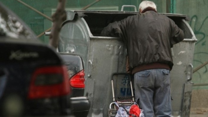 България е в топ 3 на най-бедните държави в ЕС