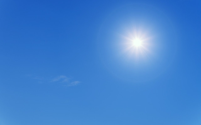 И днес е още  слънчево и топло - от 27° до 32° градуса в страната