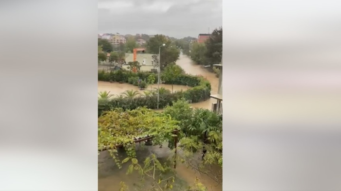 Наводнение в морския курорт Лозенец