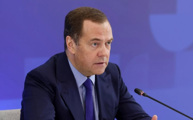 Медведев: Доставката на „Томахоук“ за Киев може да завърши зле за самия Тръмп