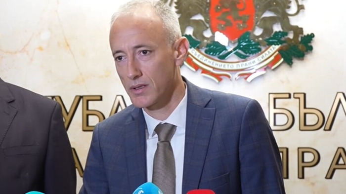 Красимир Вълчев: Няма да слагаме металдетектори във всички училища