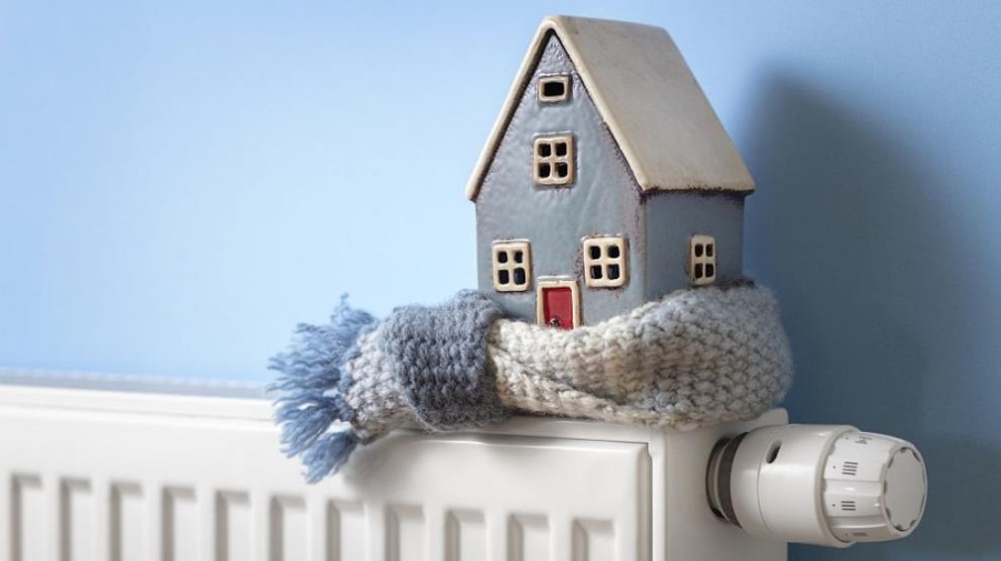 Кога пускат парното: Малки стъпки за големи спестявания през зимата