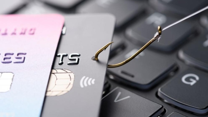 Мним търговец на електрически триколки измами двама души от Каолиново