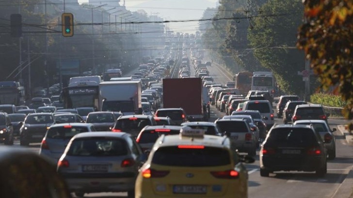 Над 300 000 българи пътуват за есенната ваканция