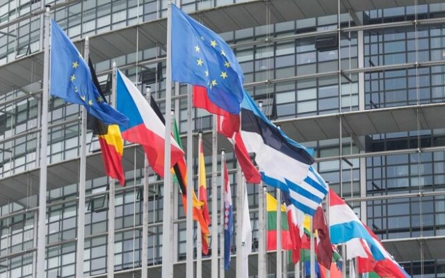 ЕС дава още 1,8 милиарда евро на Украйна