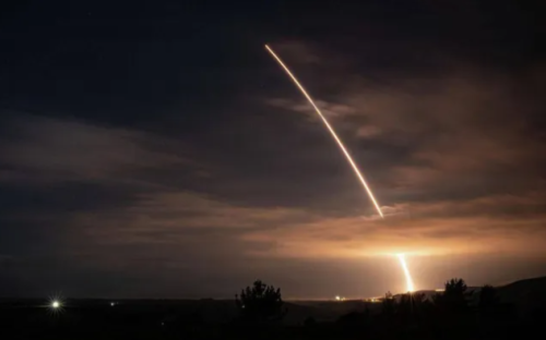 Руски медии: САЩ извършиха тест на ракета Minuteman III, способна да носи ядрена бойна глава