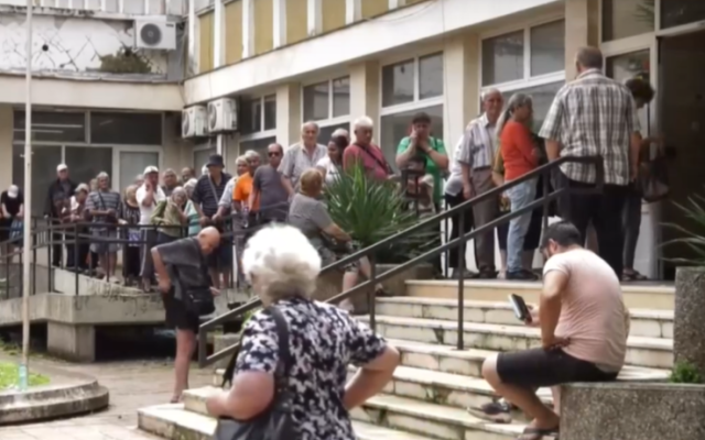 Затягат се условията за пенсиониране