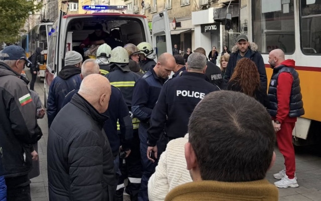 Трамвай блъсна 11-годишно дете на "Графа" в София