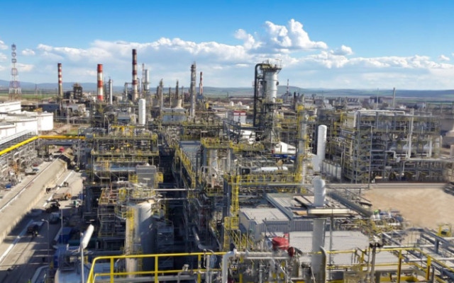 МАЕ: Санкциите срещу ''Лукойл'' и ''Роснефт'' създават рискове за световните пазари