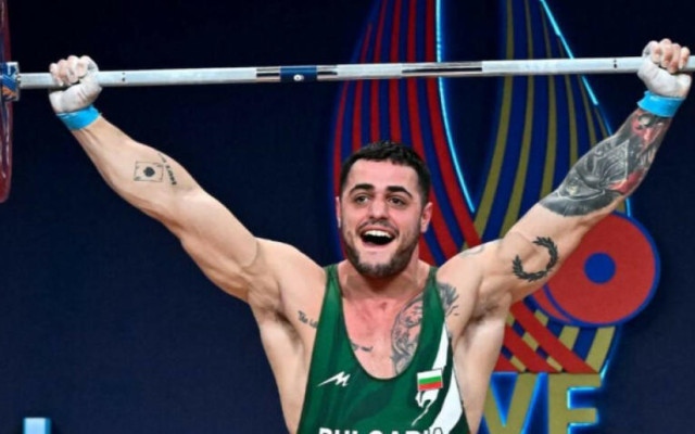 Карлос Насар още чака премията си за световната титла