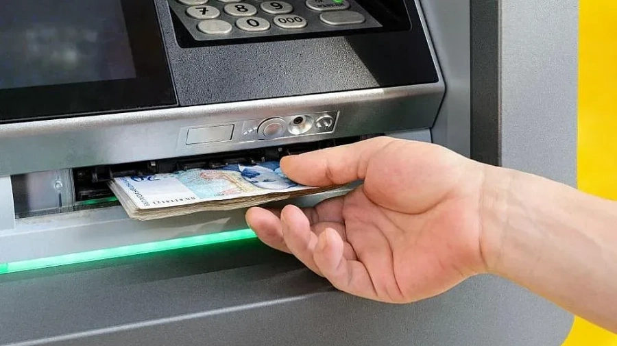 Експерт посочи сериозен проблем със заплатите в страната