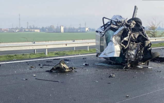 Брутална катастрофа с трима загинали и ранен на АМ Тракия край Стара Загора