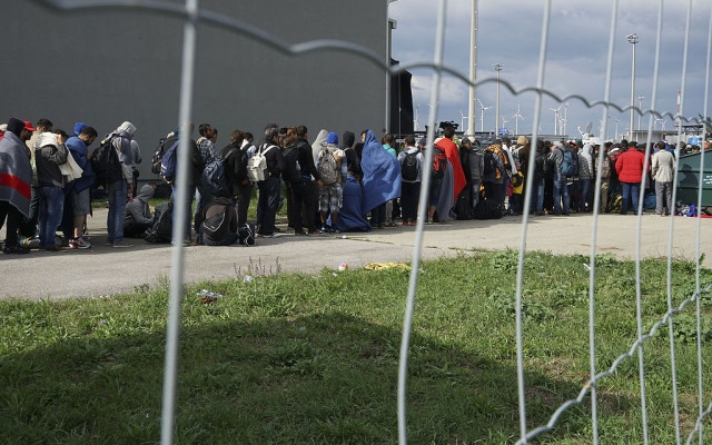 Четири държави от ЕС отказват да приемат повече мигранти?