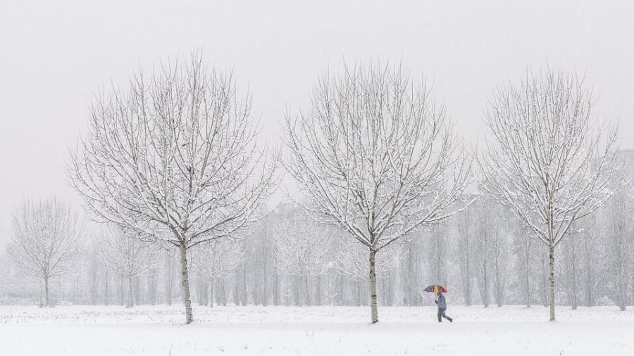 Изпращаме ноември с дъждове, възможен e сняг за Никулден