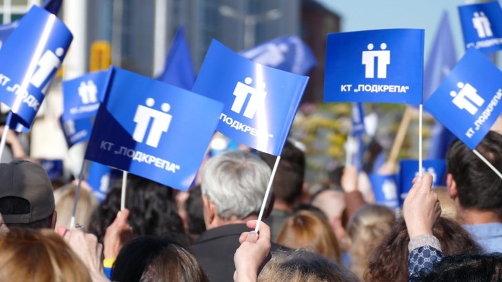 Държавни служители се вдигат на бунт