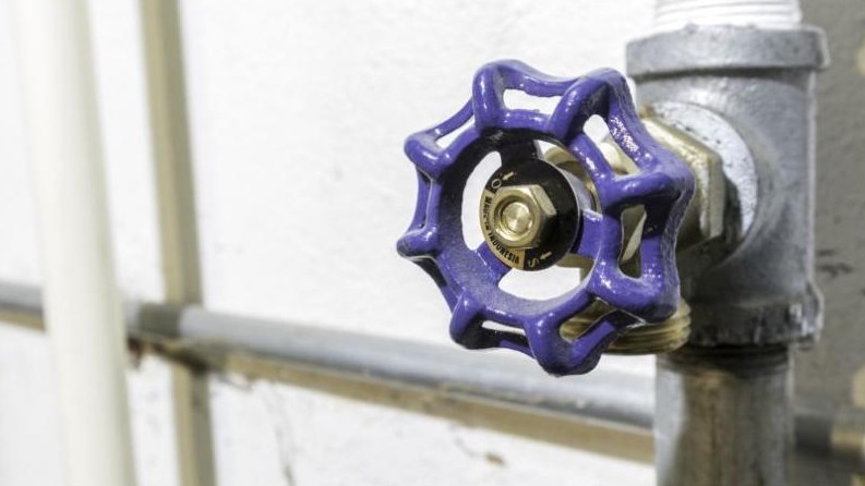 Загубите на вода достигат 80% заради остаряла ВиК мрежа