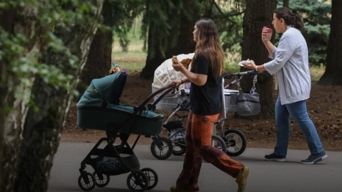 Жените в София раждат най-късно