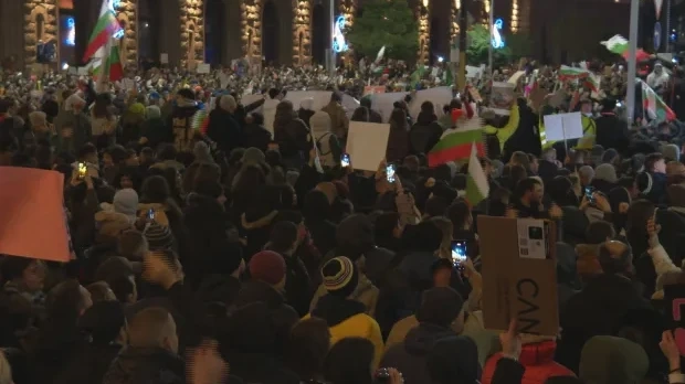 След протестите: Цялата опозиция вече говори за предсрочни избори, управляващите партии не са казали нито дума