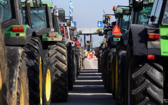 Гръцки фермери готвят блокада на Промахон в сряда
