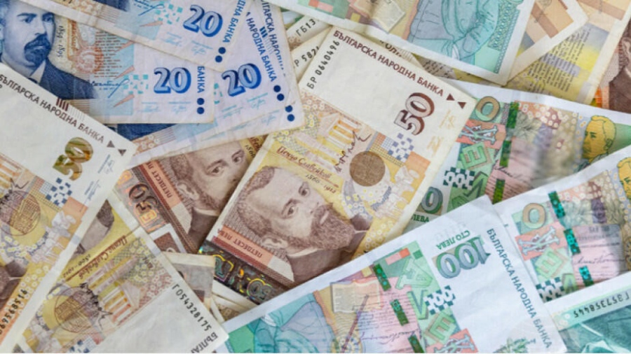 Експерт каза какво да направим с левовете ни в брой