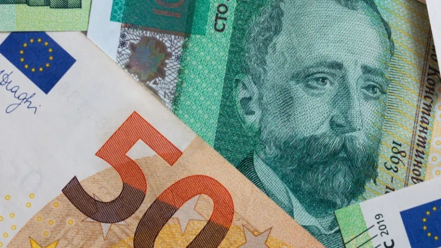 Какво следва след оставката на правителството по процеса за присъединяването ни към еврозоната?