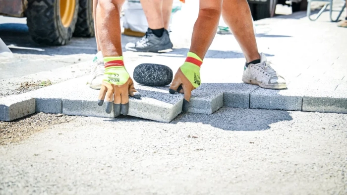 В края на 2025-а обновените софийски тротоари ще са 200 дка