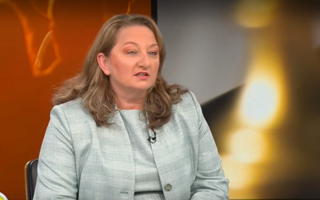 Сачева: Твърдо сме решени да влезем в еврозоната с приет бюджет