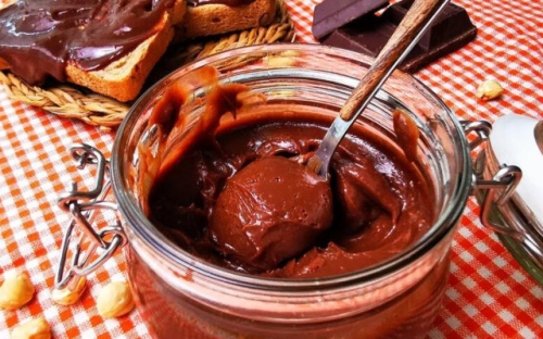 Вредните съставки в течния шоколад, за които не подозираме