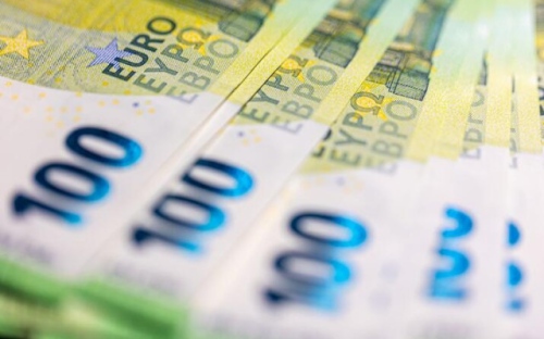 В Гърция ще теглят кеш и  в магазините