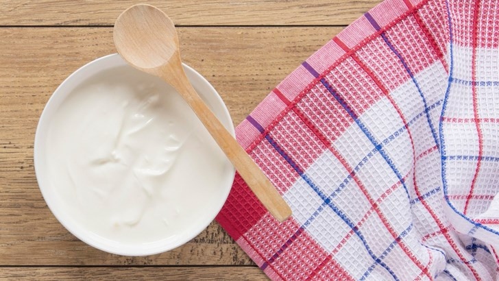 Специалист: През зимата намалете киселото мляко