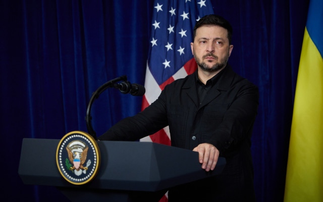 Зеленски: Въпросът за Донбас остава най-трудният в мирния план