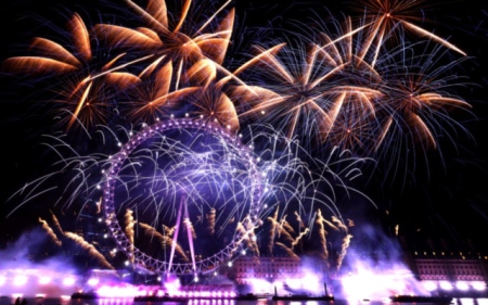 Светът посрещна 2026 година с пищни празненства и ярки пиротехнически ефекти