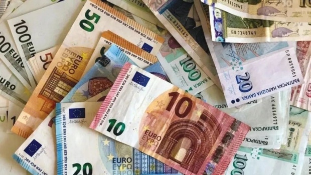 Банкер: Има такси при обмяна от левове в евро, но те са единични случаи