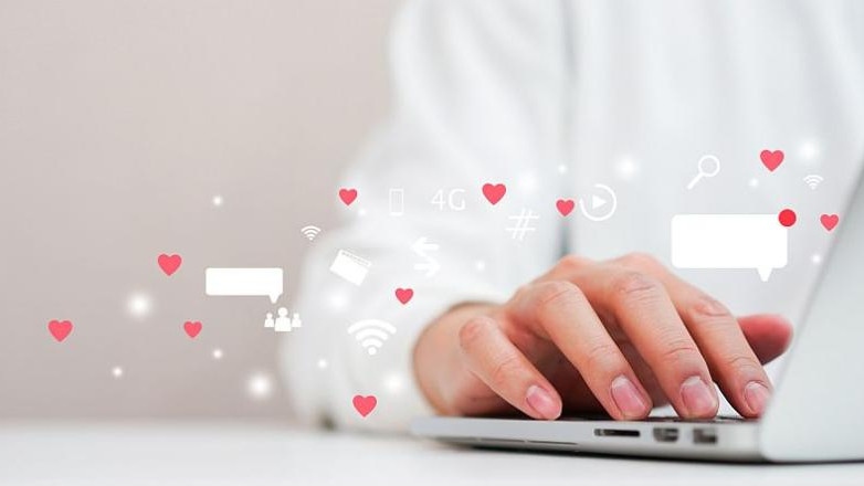 Тестват първото лекарство, разработено от изкуствен интелект