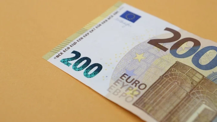 БНБ: Търговците нямат право да отказват банкноти от 200 евро