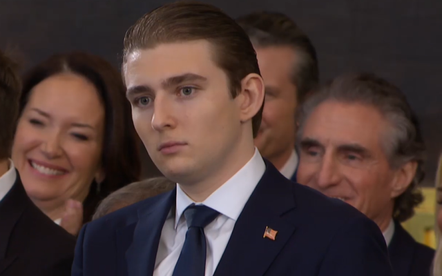 Изплуваха подробности за побоя над приятелка на Барън Тръмп от богат руснак