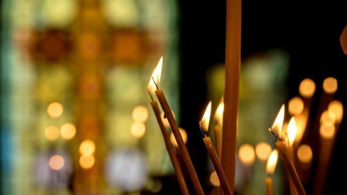 Православната църква почита Свети Харалампий - закрилник на пчеларите