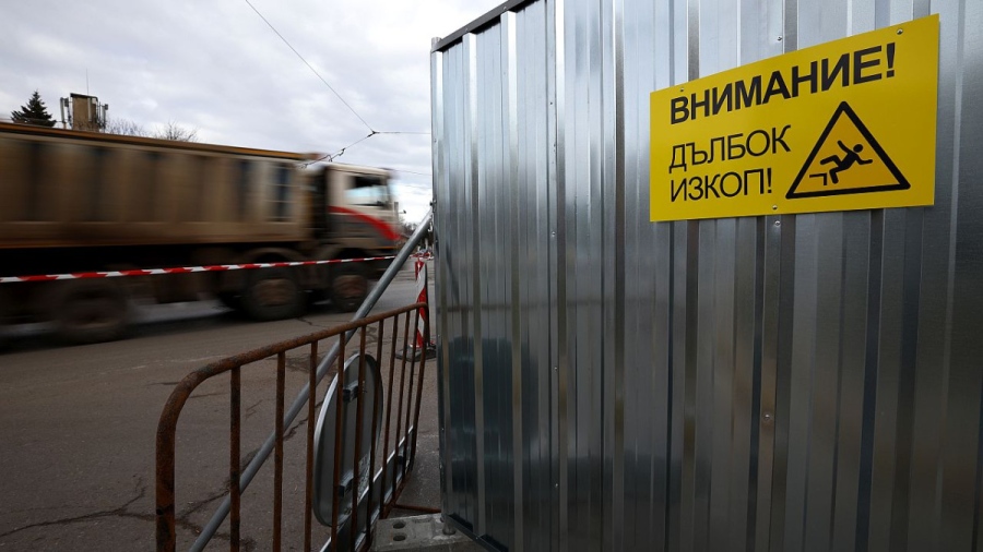 От днес до 15 август: Променя се движението по бул. „Вл. Вазов“ в София