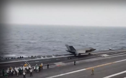 Започва ли се? САЩ струпват безпрецедентна военна мощ в Близкия изток